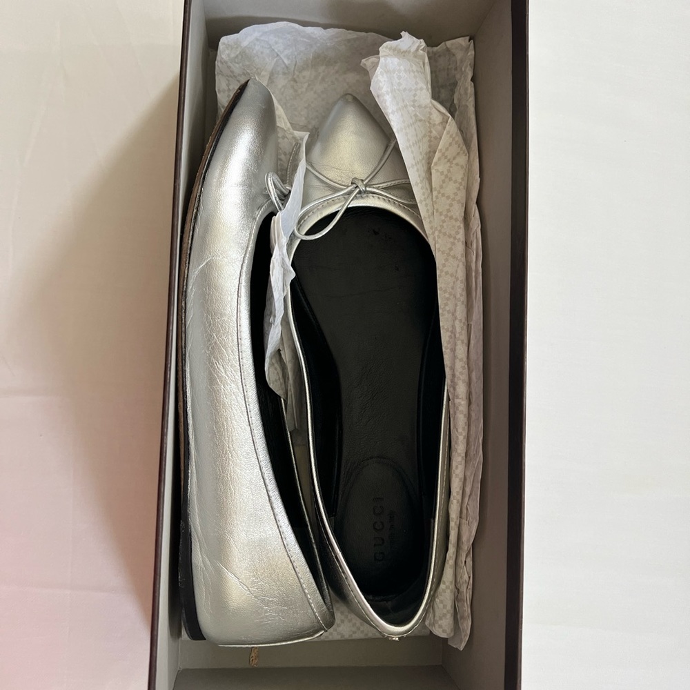 Vintage Silver Gucci Pointed Toe Flats